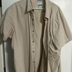 Columbia Men’s Short Sleeve Button-Up Shirt — Tan Stripe
